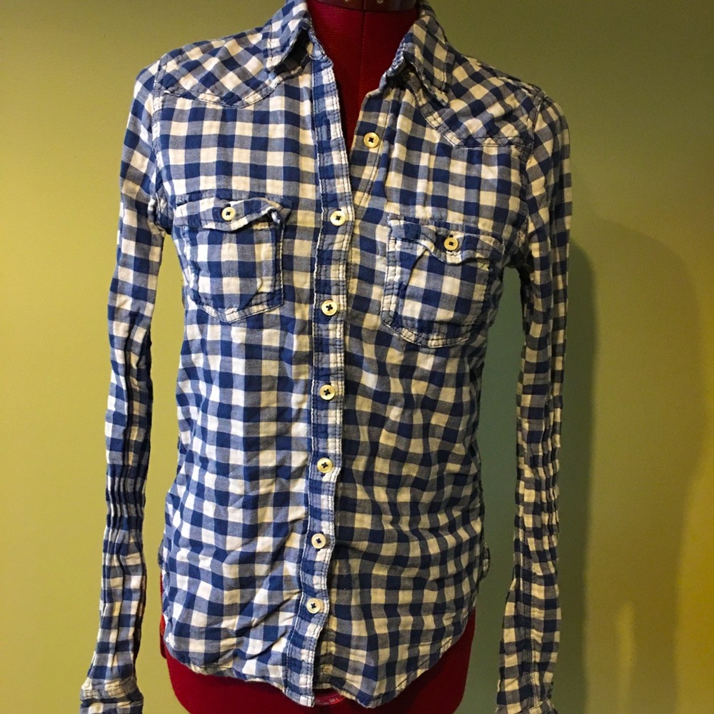 Picnic plaid flannel shirt. Size small